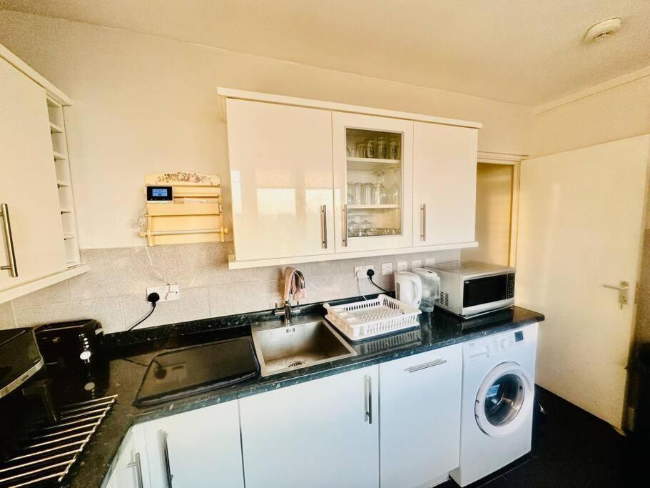 Apartament 3 Bed Sky Se15 Peckham